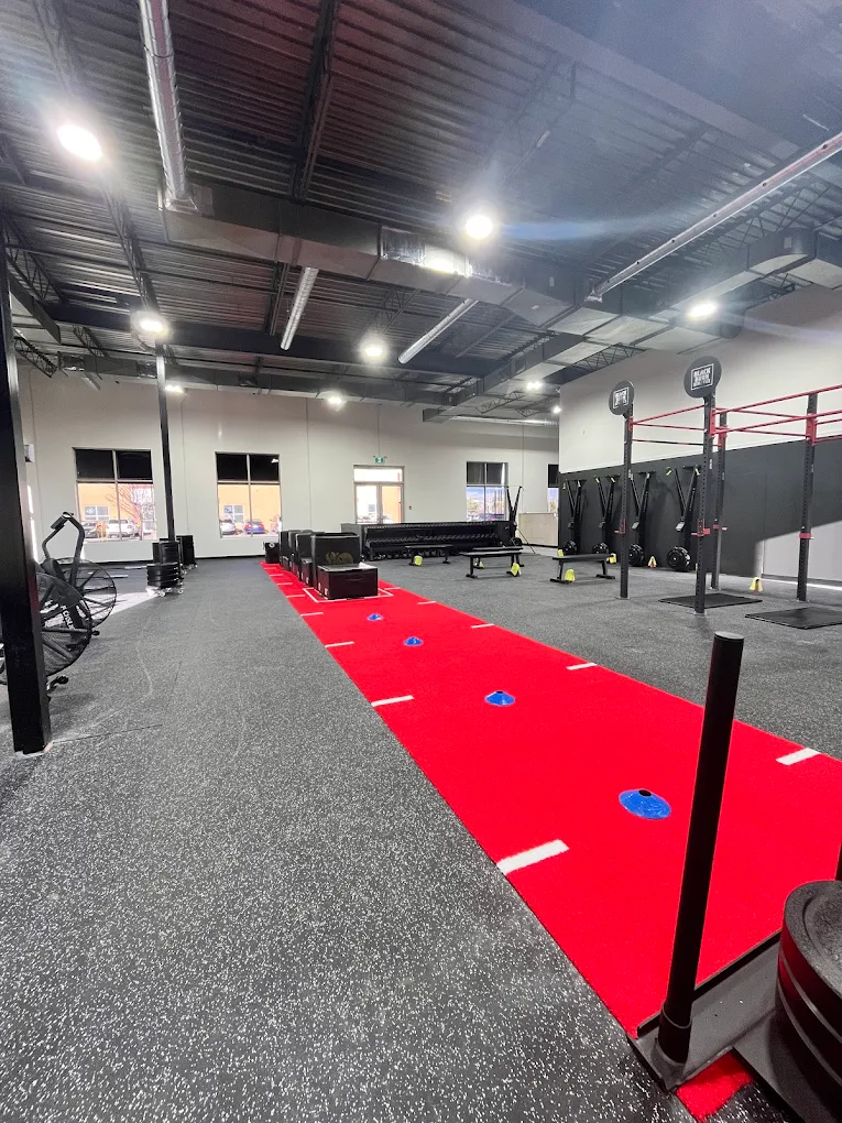 Training floor with turf zone at Blackburn Athletics Boucherville